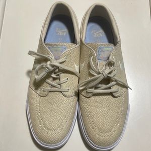NIKE SB- Stefan Janoski - Zoom Air Men’s Beige Canvas Lace Up Sneakers Sz 9